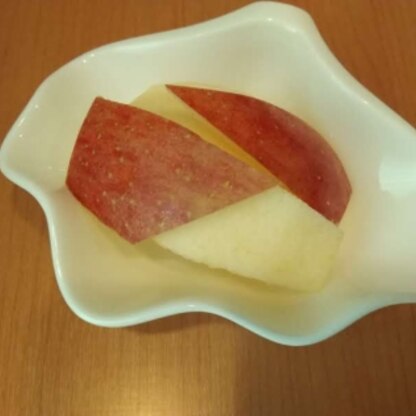材料はシンプルですが、林檎そのものもシロップもめっちゃ美味しいです(n*´ω`*n)色々なお料理やお菓子に使えて良いですね♪今後もぜひ作りたいと思います★